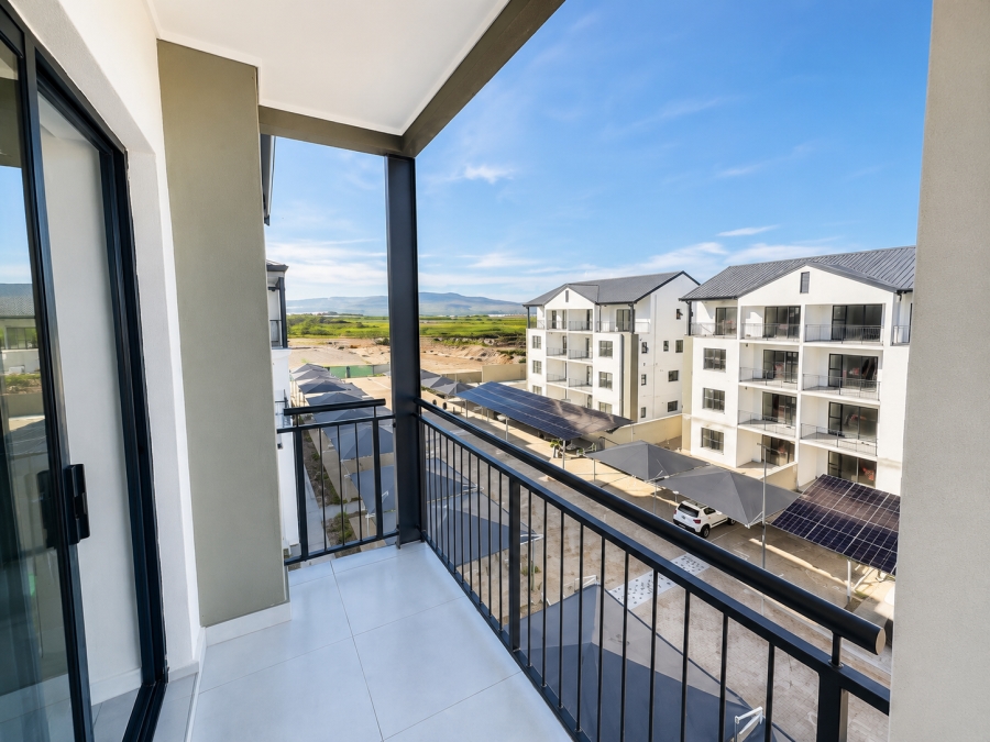 To Let 1 Bedroom Property for Rent in Sandown Western Cape